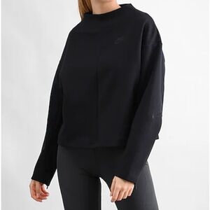 Women’s Nike Tech Fleece mock neck cropped pullover, size large